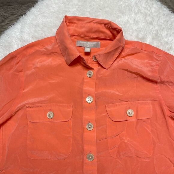 Banana Republic Silk Coral Blouse Top Size XXS-XS Button Up Shirt Long Sleeve - Picture 2 of 6